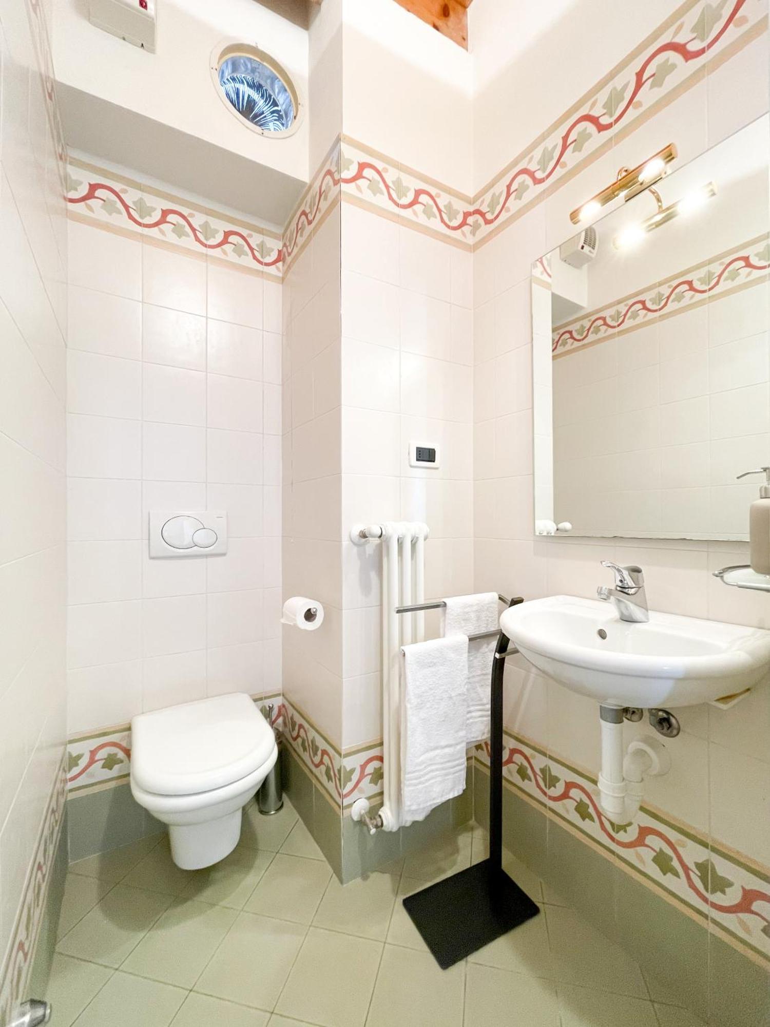 Villa Luminosa Laglio - Private Parking, Garden מראה חיצוני תמונה